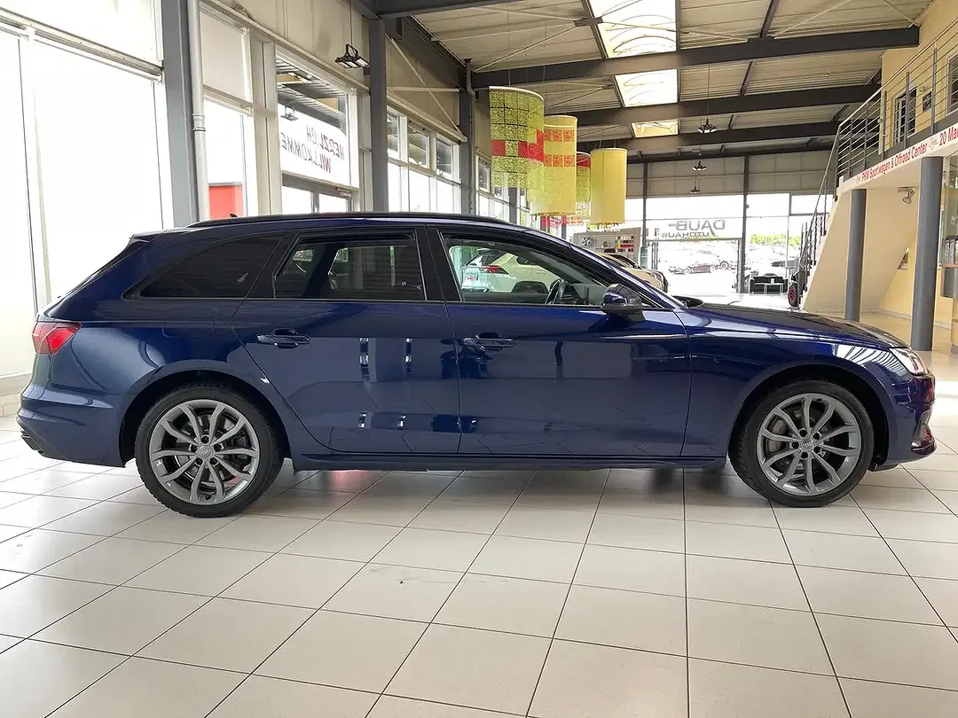 Audi A4 - Thumbnail 6