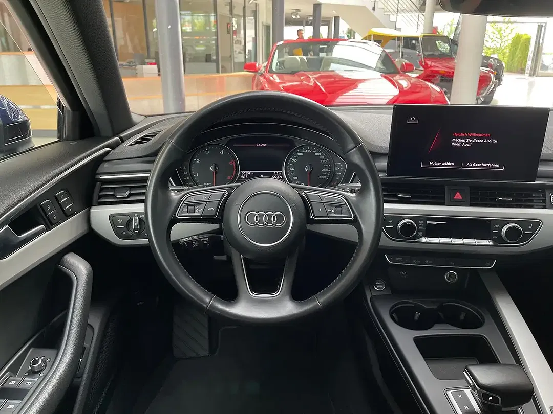 Audi A4 - Thumbnail 9