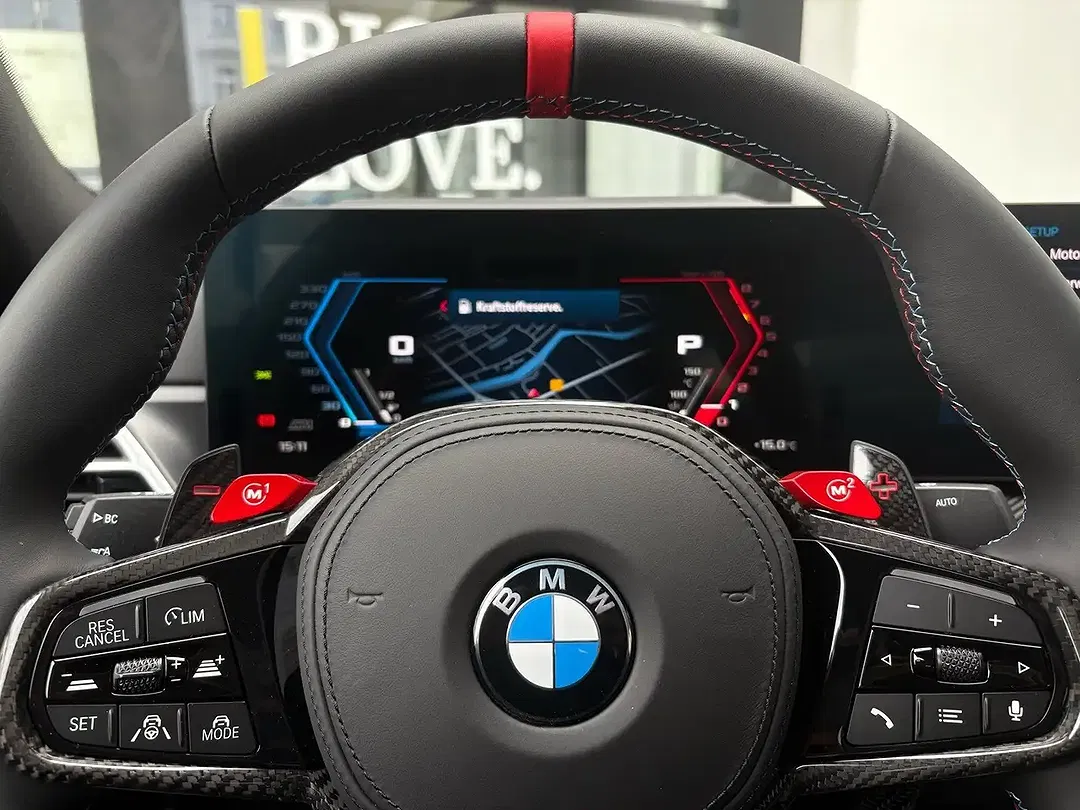 BMW M3 - Thumbnail 4