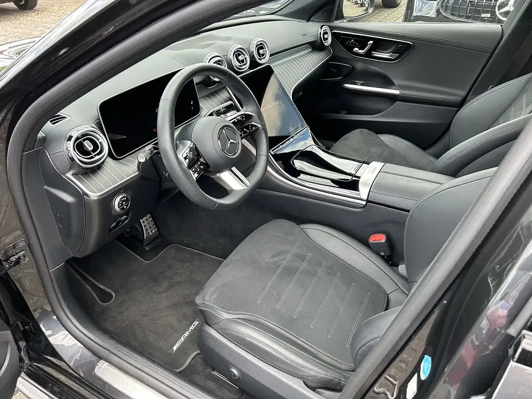 Mercedes-Benz C 300 - Thumbnail 11