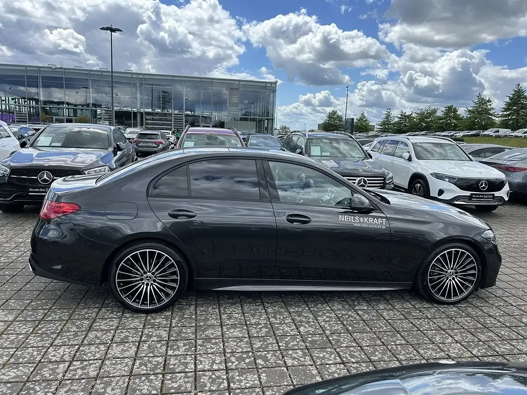 Mercedes-Benz C 300 - Thumbnail 4