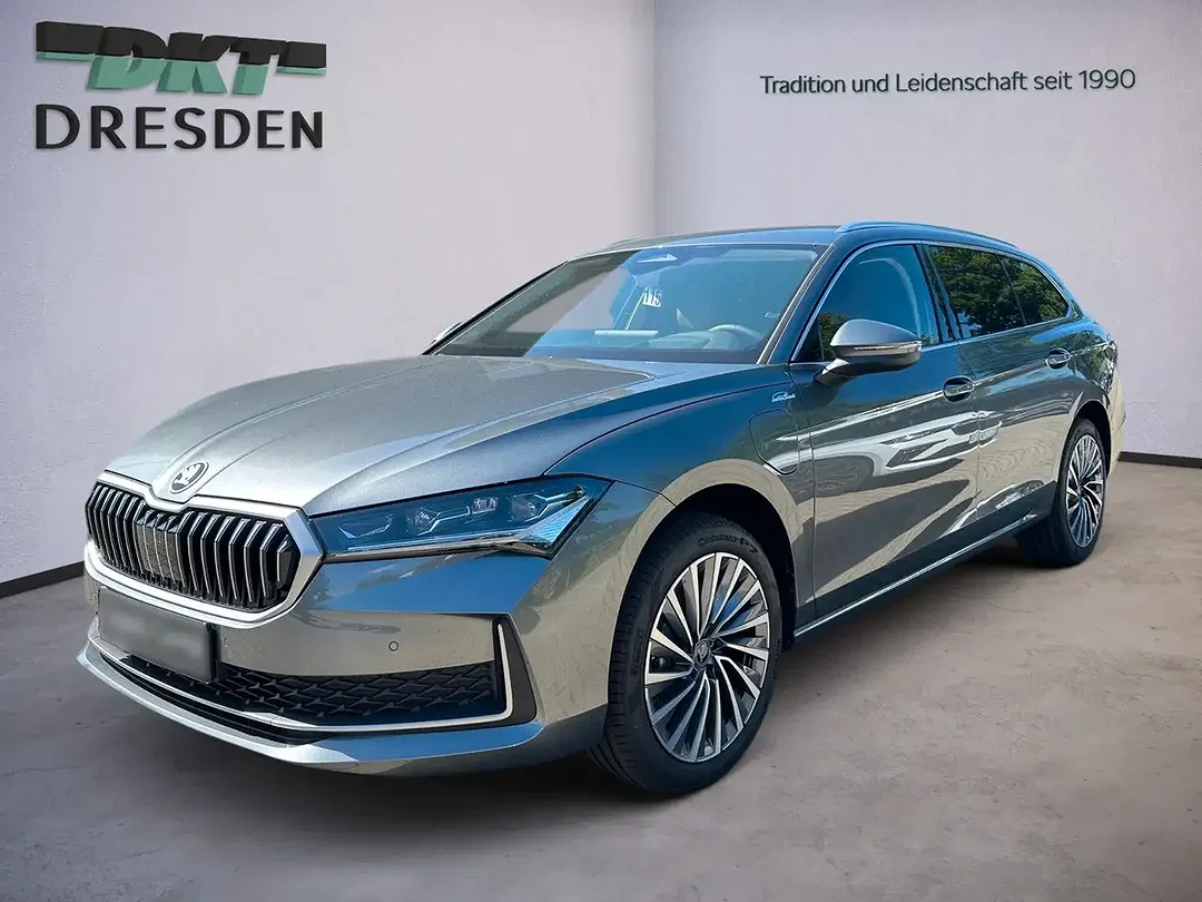 Skoda Superb - Afbeelding 1