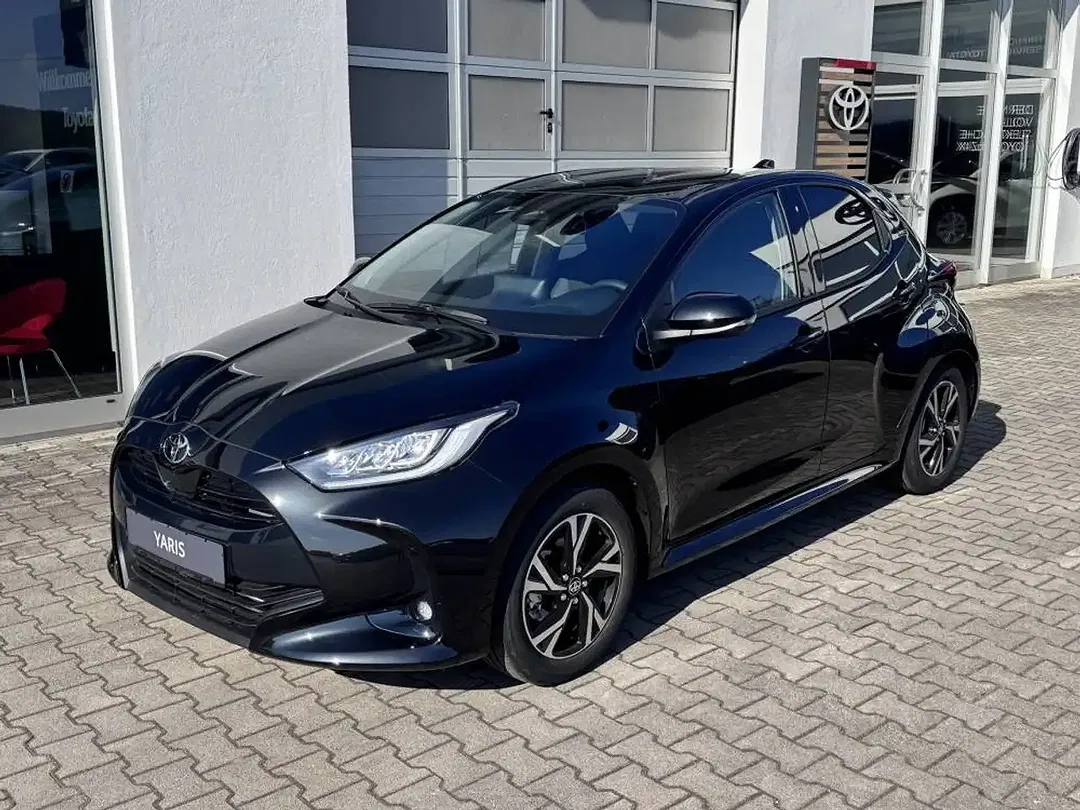 Toyota Yaris - Thumbnail 1