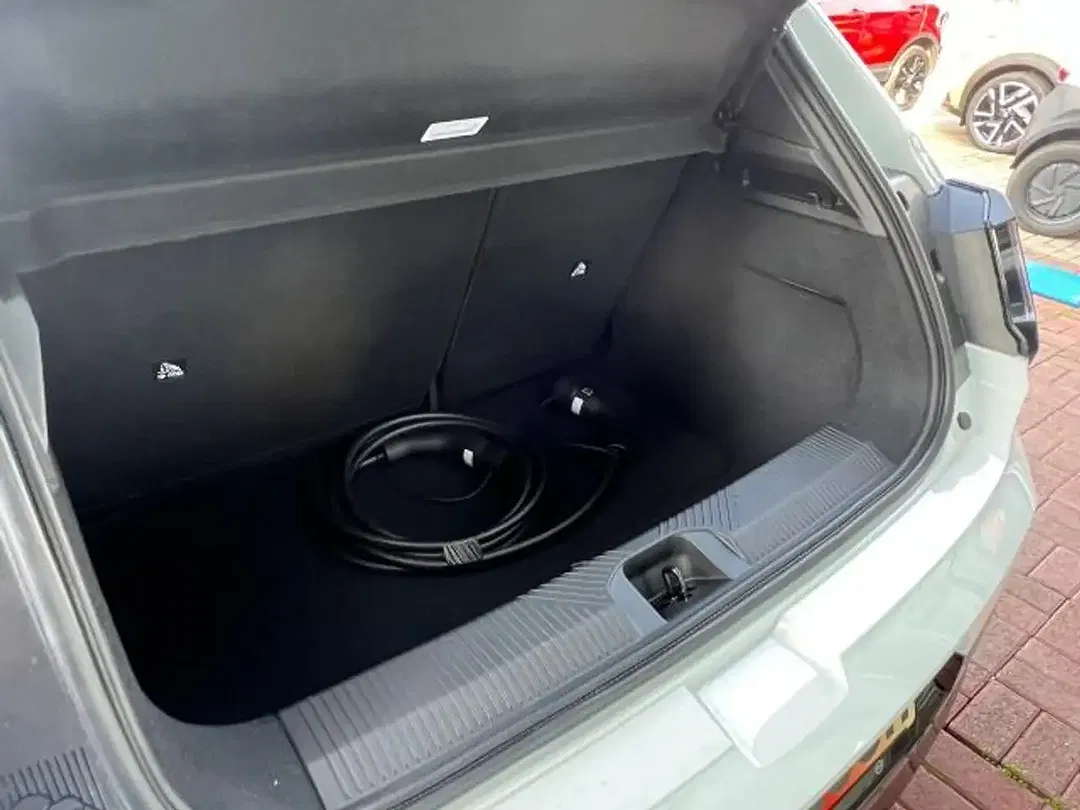 Nissan Micra - Thumbnail 8