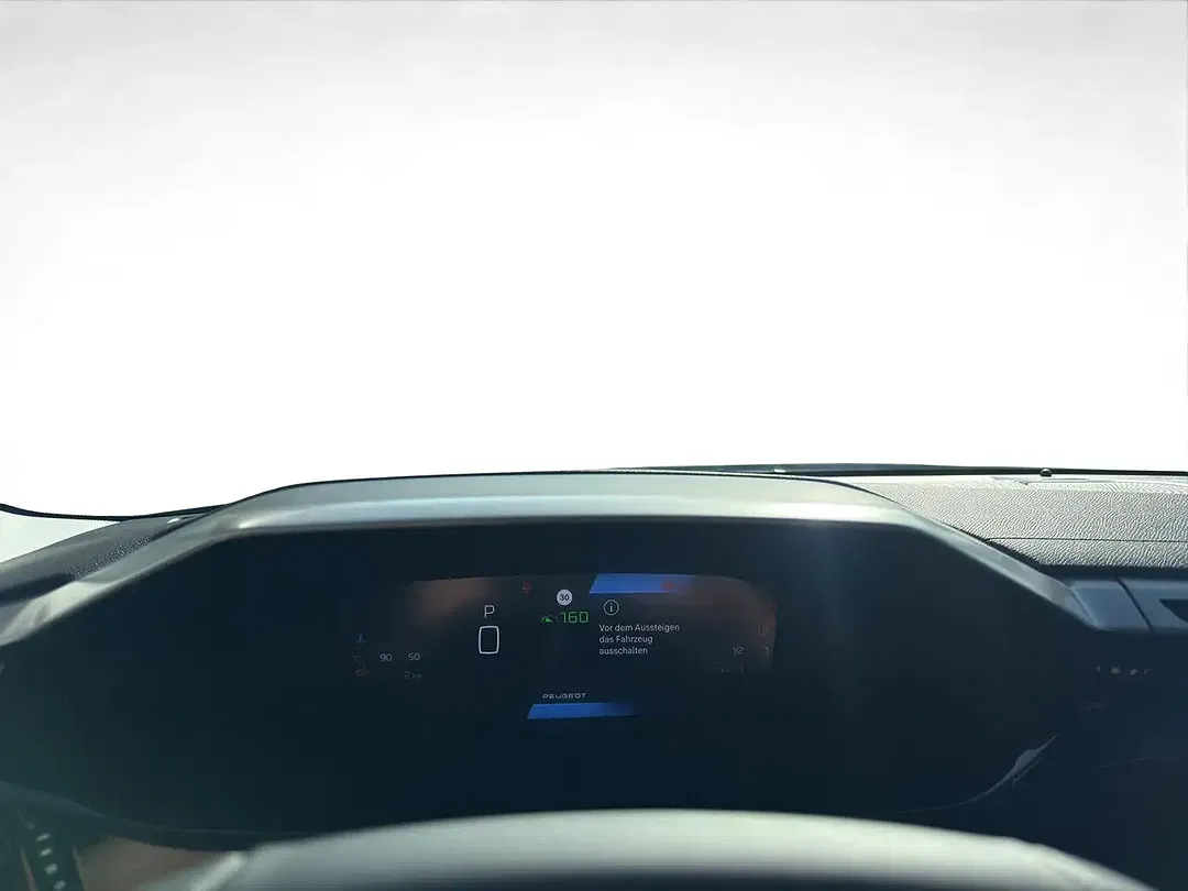 Peugeot 308 - Thumbnail 11
