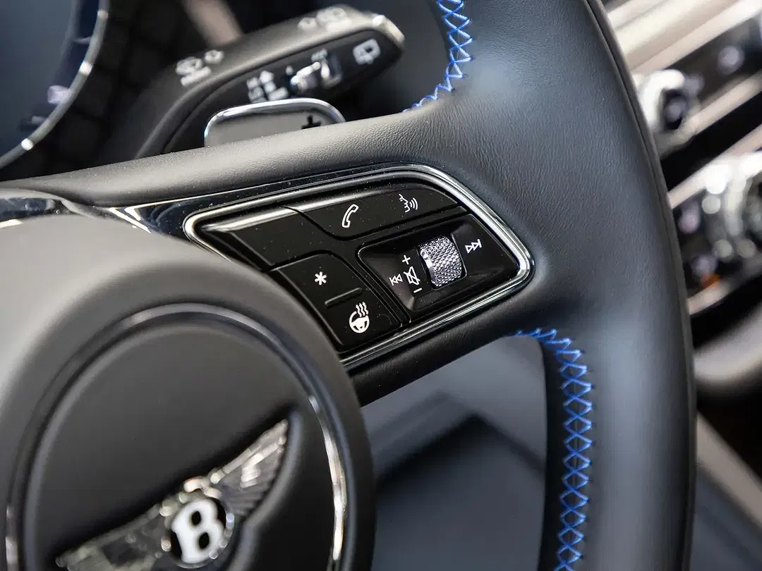 Bentley Bentayga - Thumbnail 12
