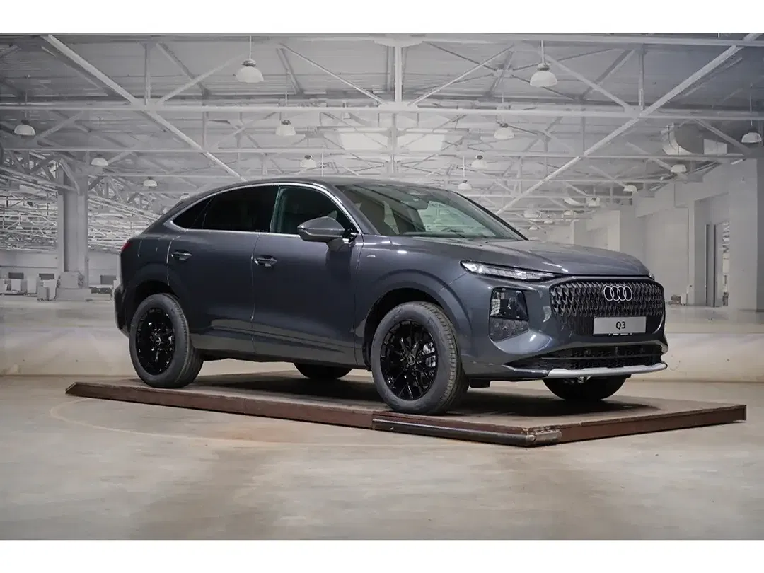 Audi Q3 - Thumbnail 4