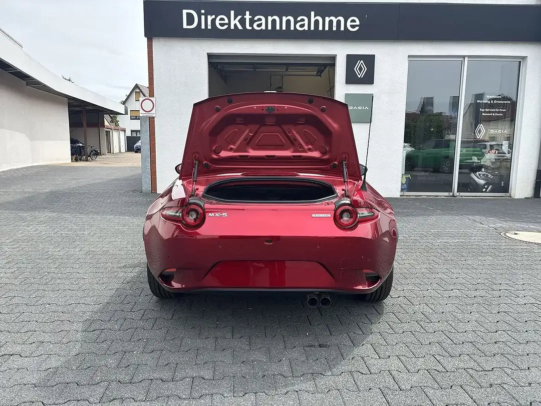 Mazda MX-5 - Thumbnail 10