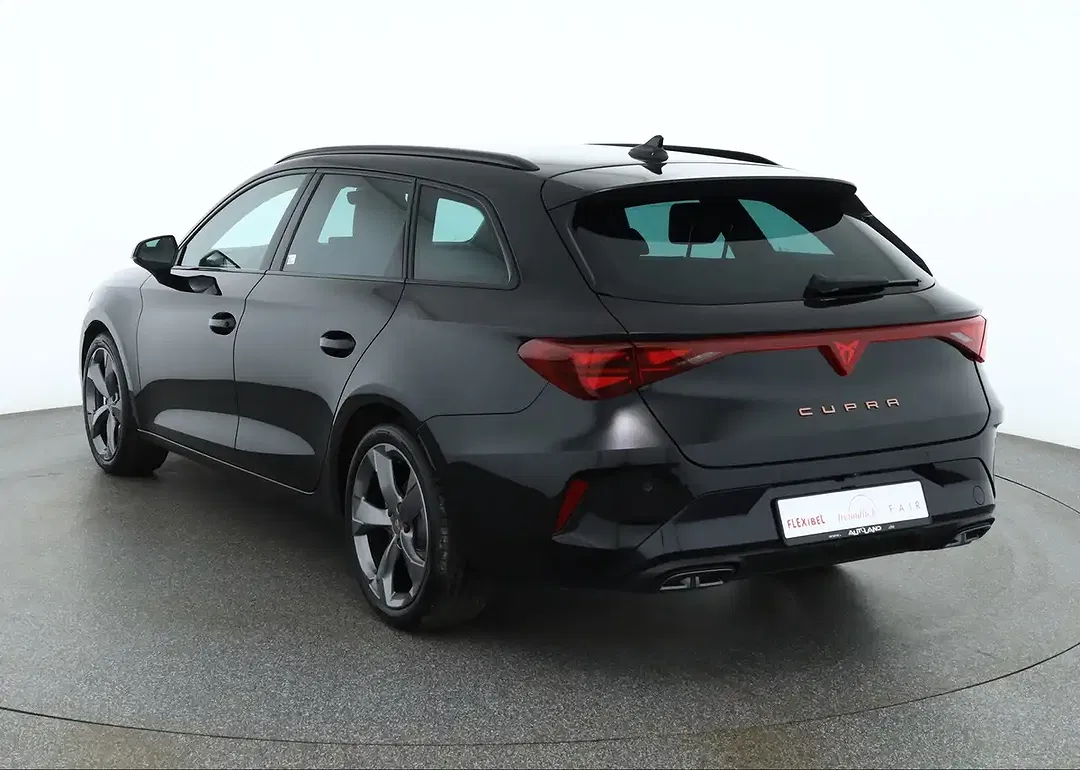 CUPRA Leon - Thumbnail 2