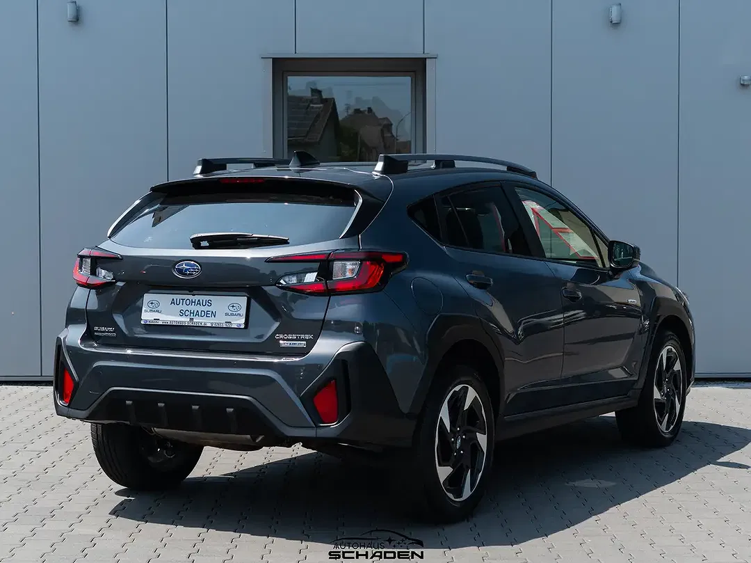 Subaru Crosstrek - Thumbnail 4