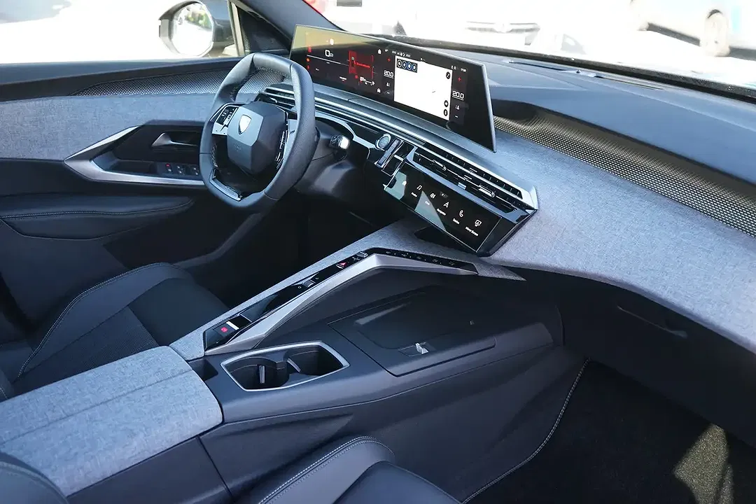 Peugeot 3008 - Thumbnail 11