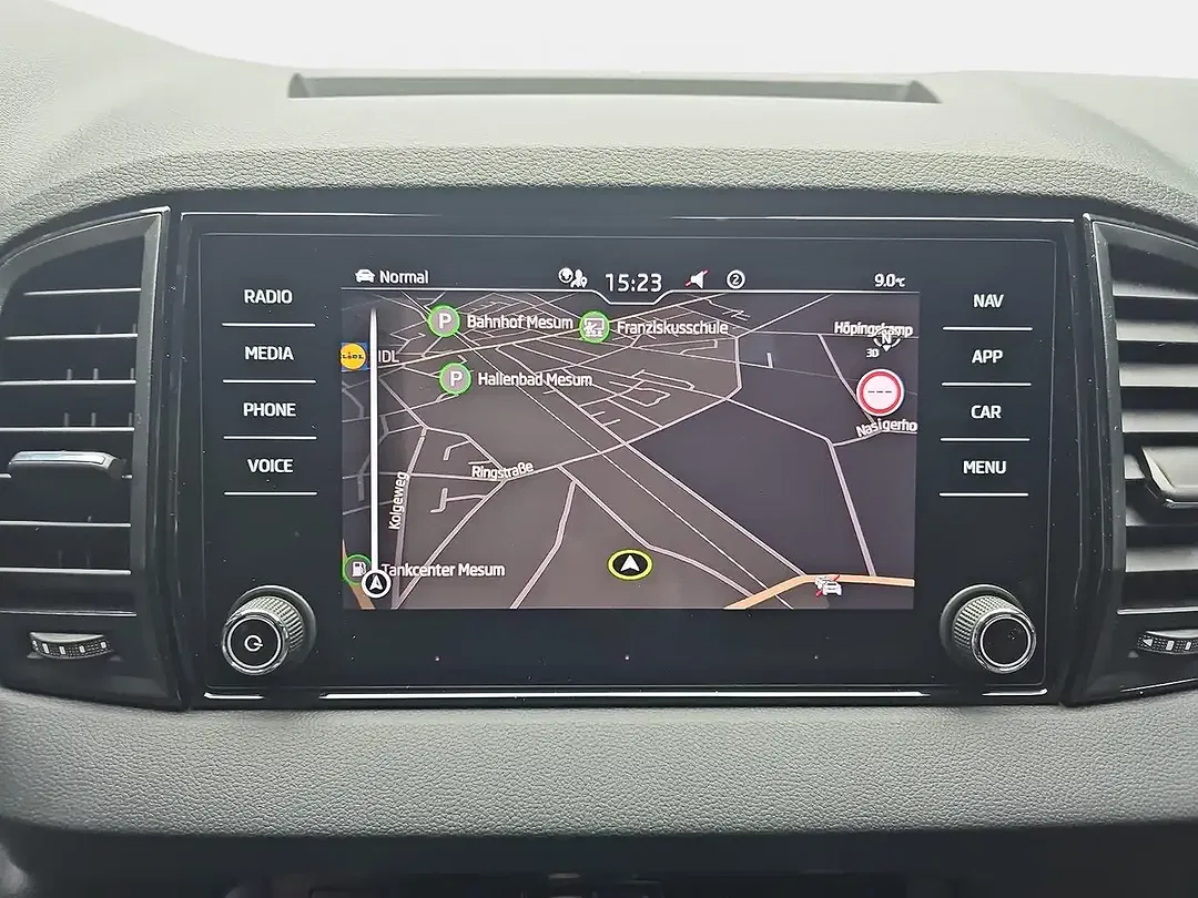 Skoda Karoq - Thumbnail 9