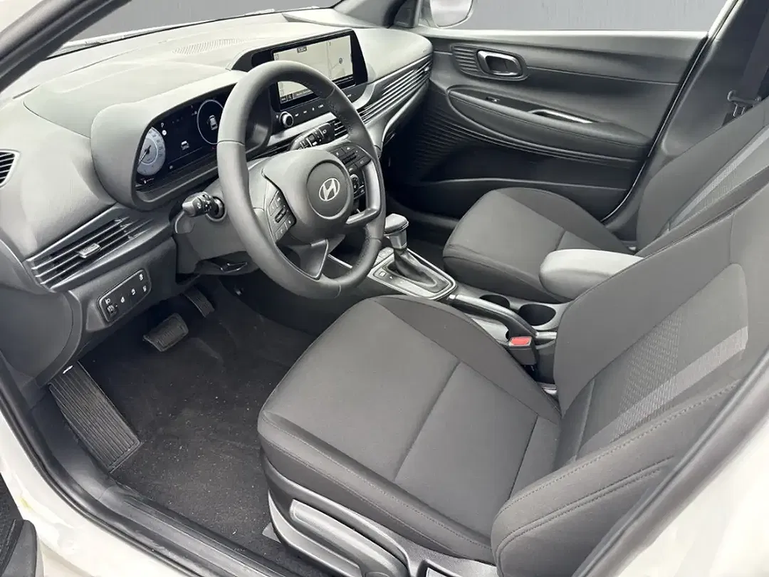 Hyundai i20 - Thumbnail 13