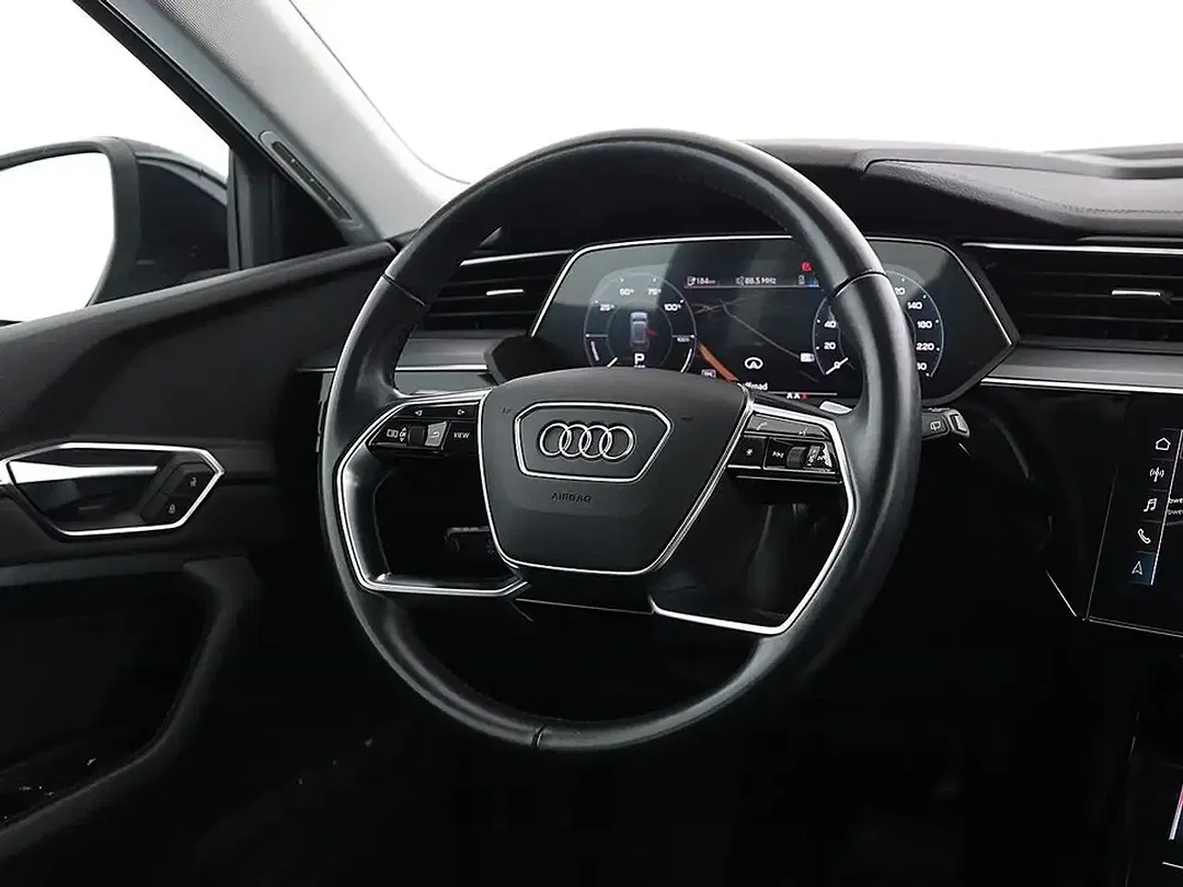 Audi e-tron - Thumbnail 10