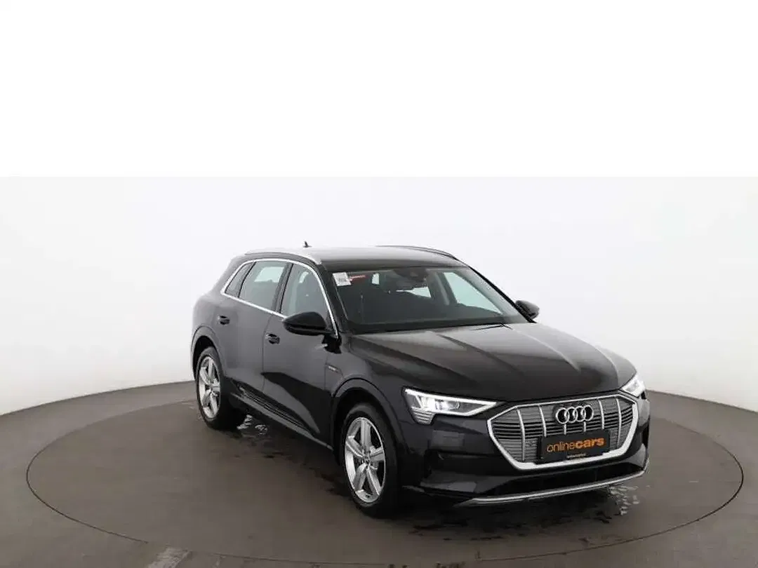 Audi e-tron - Thumbnail 5