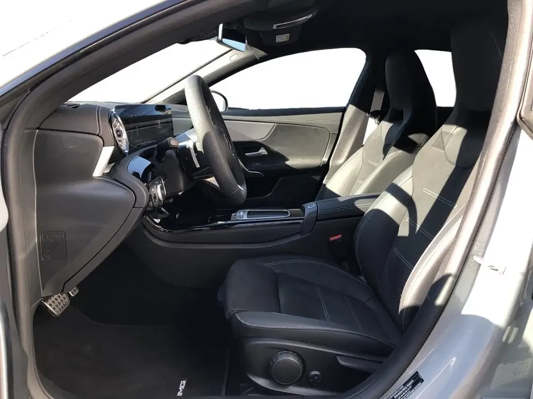 Mercedes-Benz CLA 220 - Thumbnail 5