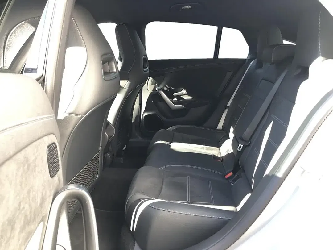 Mercedes-Benz CLA 220 - Thumbnail 7