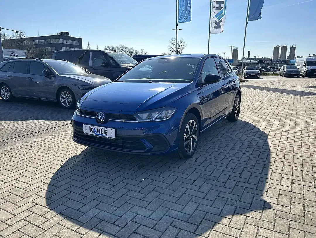 Volkswagen Polo - Thumbnail 2