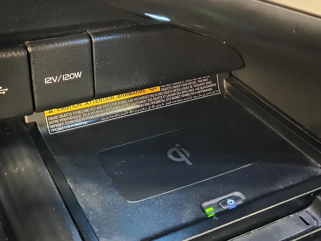 Toyota Camry - Thumbnail 18