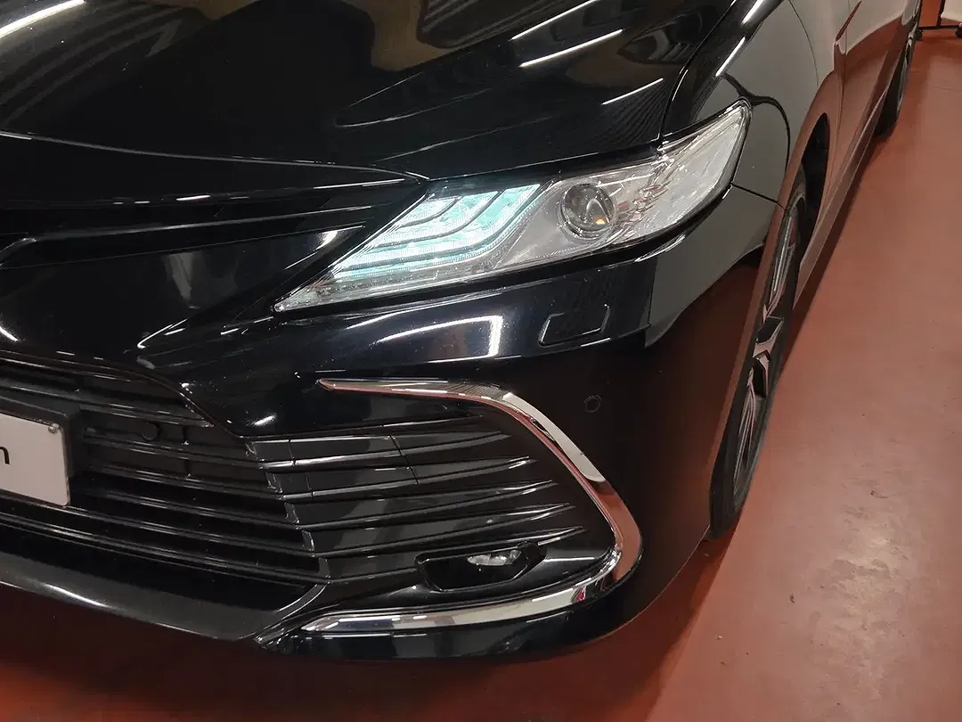 Toyota Camry - Thumbnail 7