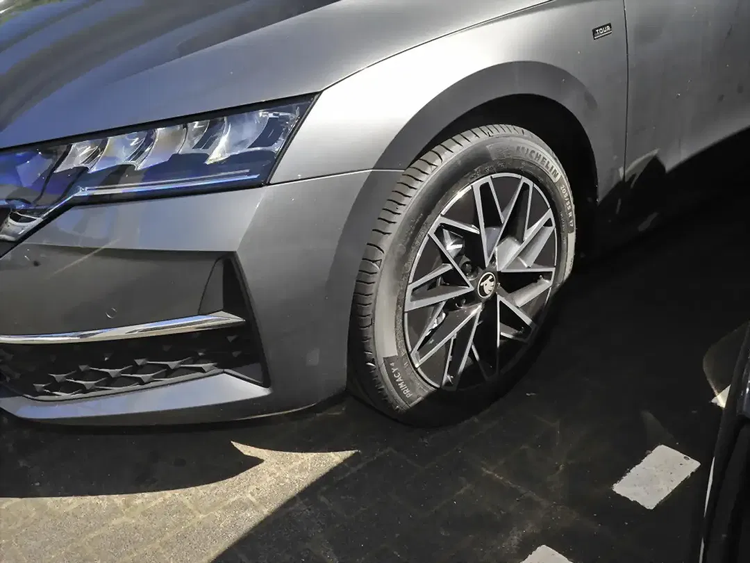 Skoda Octavia - Thumbnail 4
