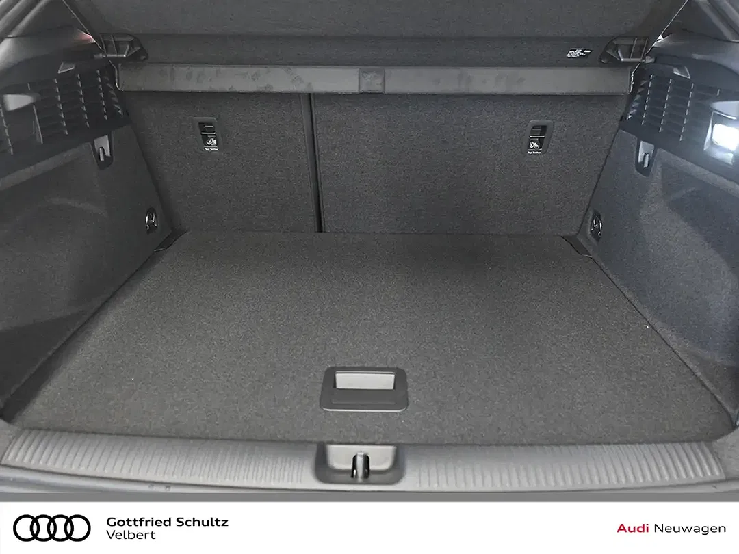 Audi SQ2 - Thumbnail 9