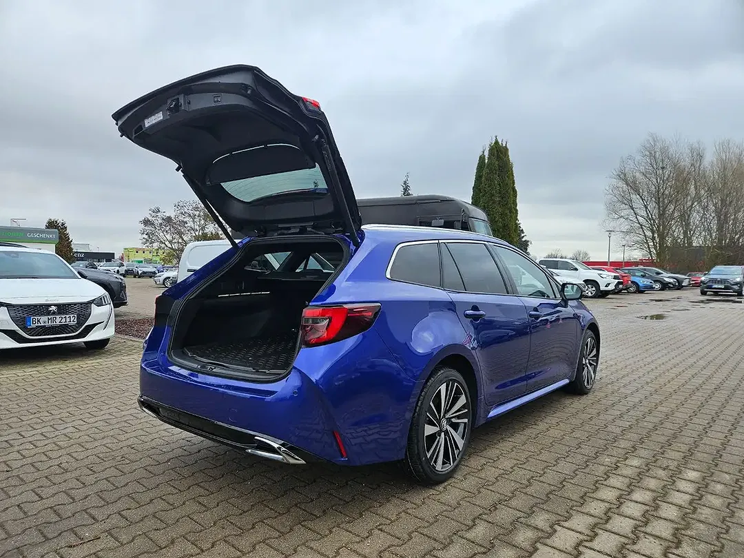 Toyota Corolla - Thumbnail 10