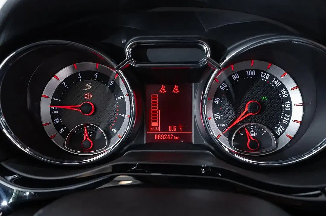 Opel Adam - Thumbnail 14
