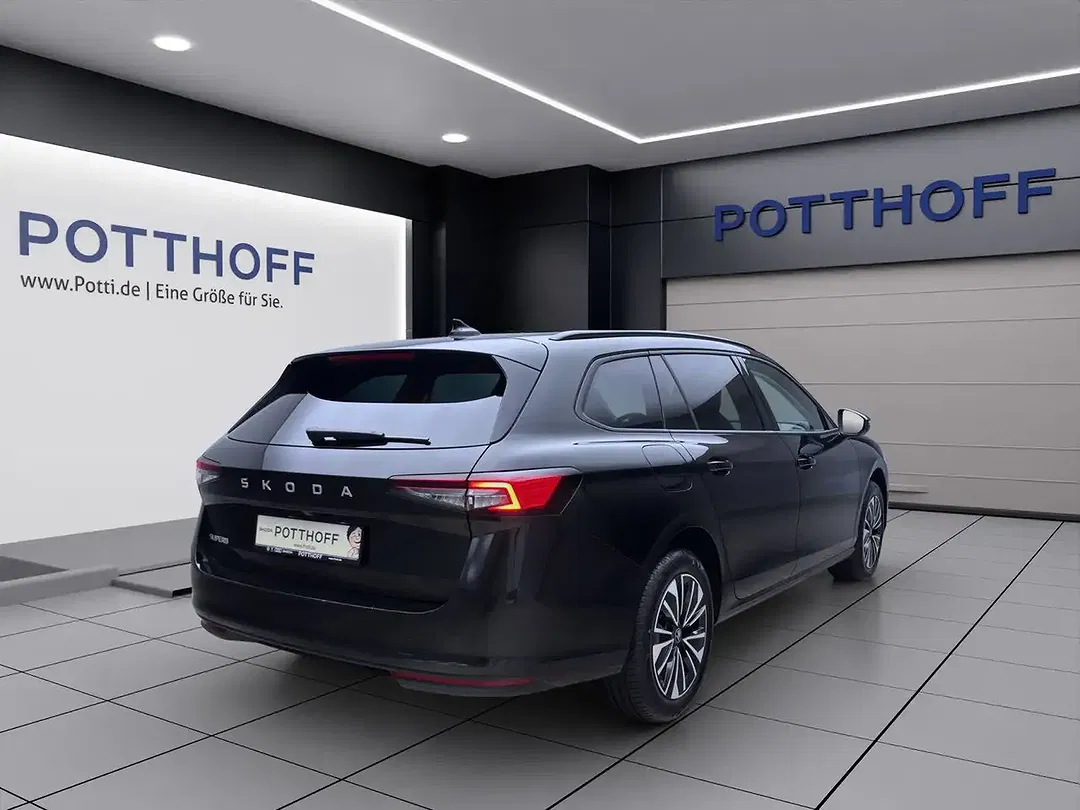 Skoda Superb - Thumbnail 6
