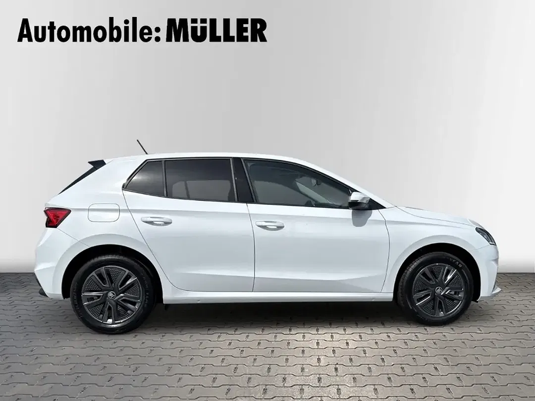 Skoda Fabia - Thumbnail 4