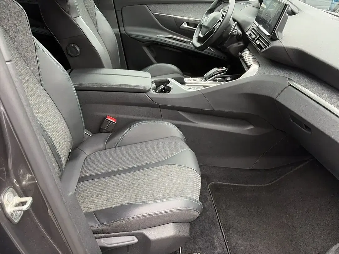 Peugeot 3008 - Thumbnail 10