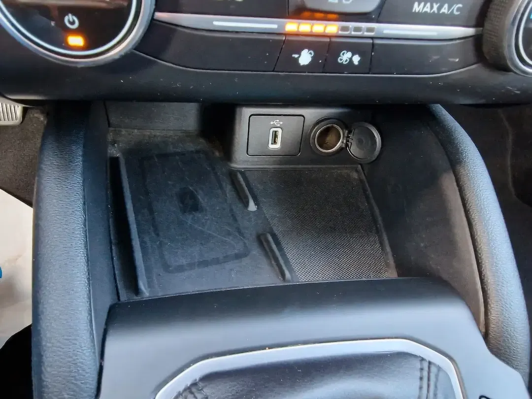 Ford Focus - Thumbnail 12