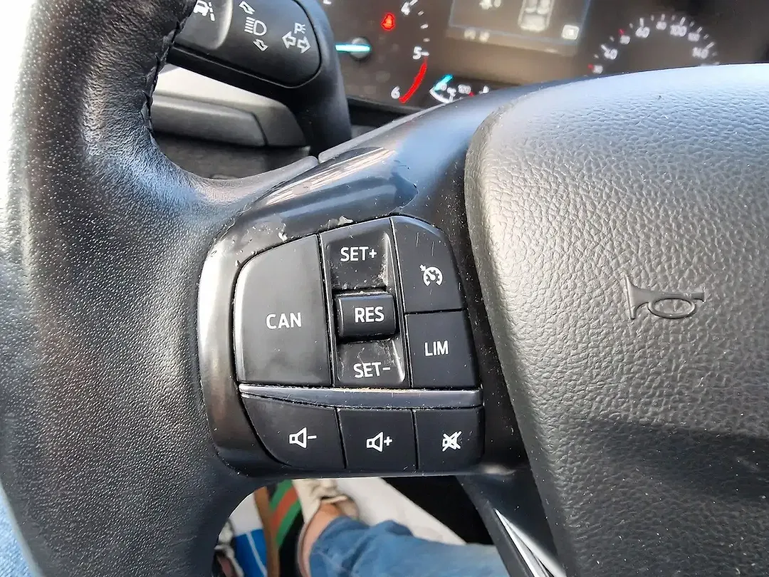 Ford Focus - Thumbnail 15