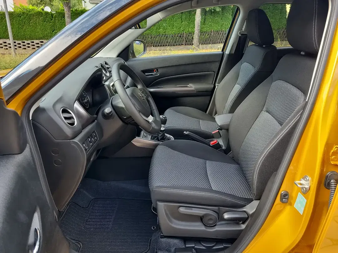 Suzuki Vitara - Thumbnail 14