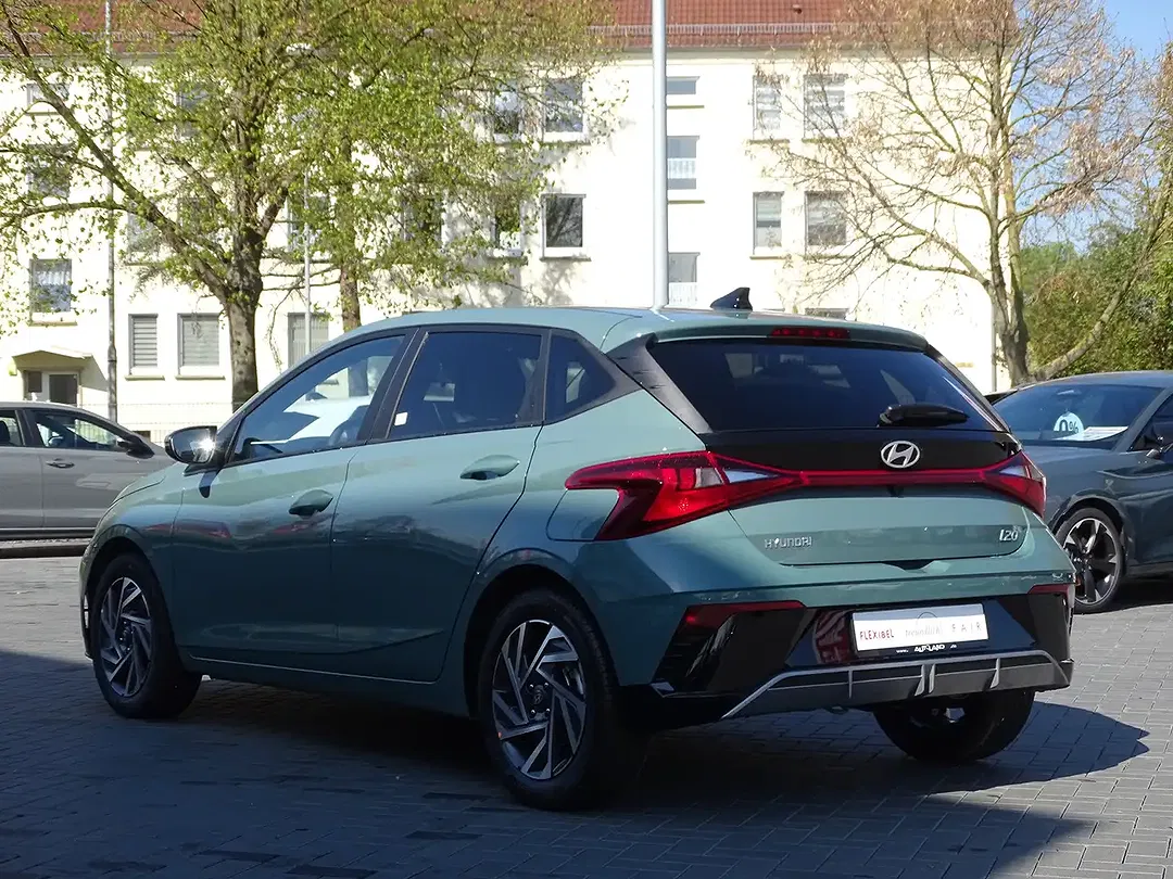 Hyundai i20 - Thumbnail 2