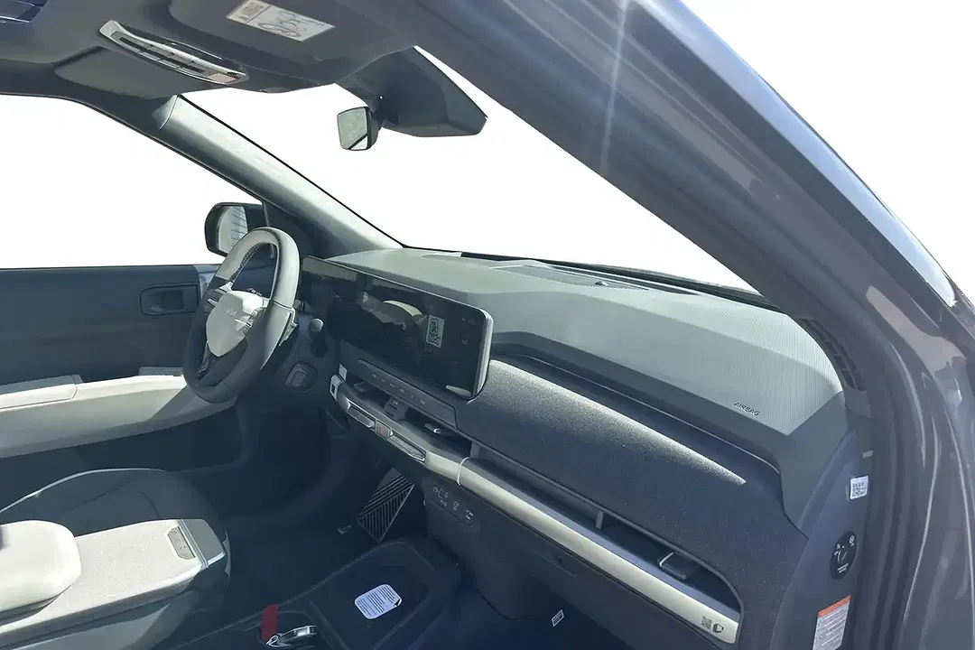 Kia EV3 - Thumbnail 5