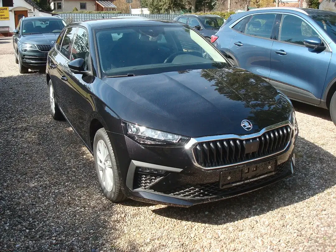 Skoda Scala - Thumbnail 1