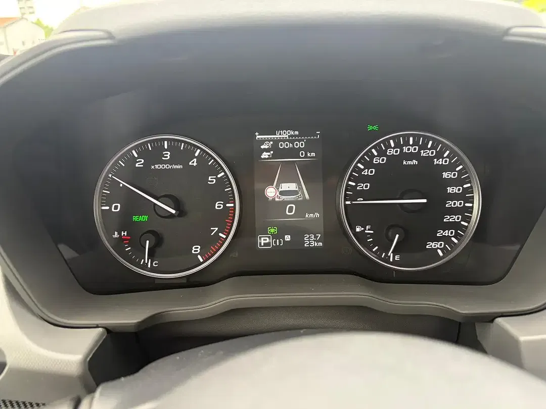 Subaru Crosstrek - Thumbnail 11