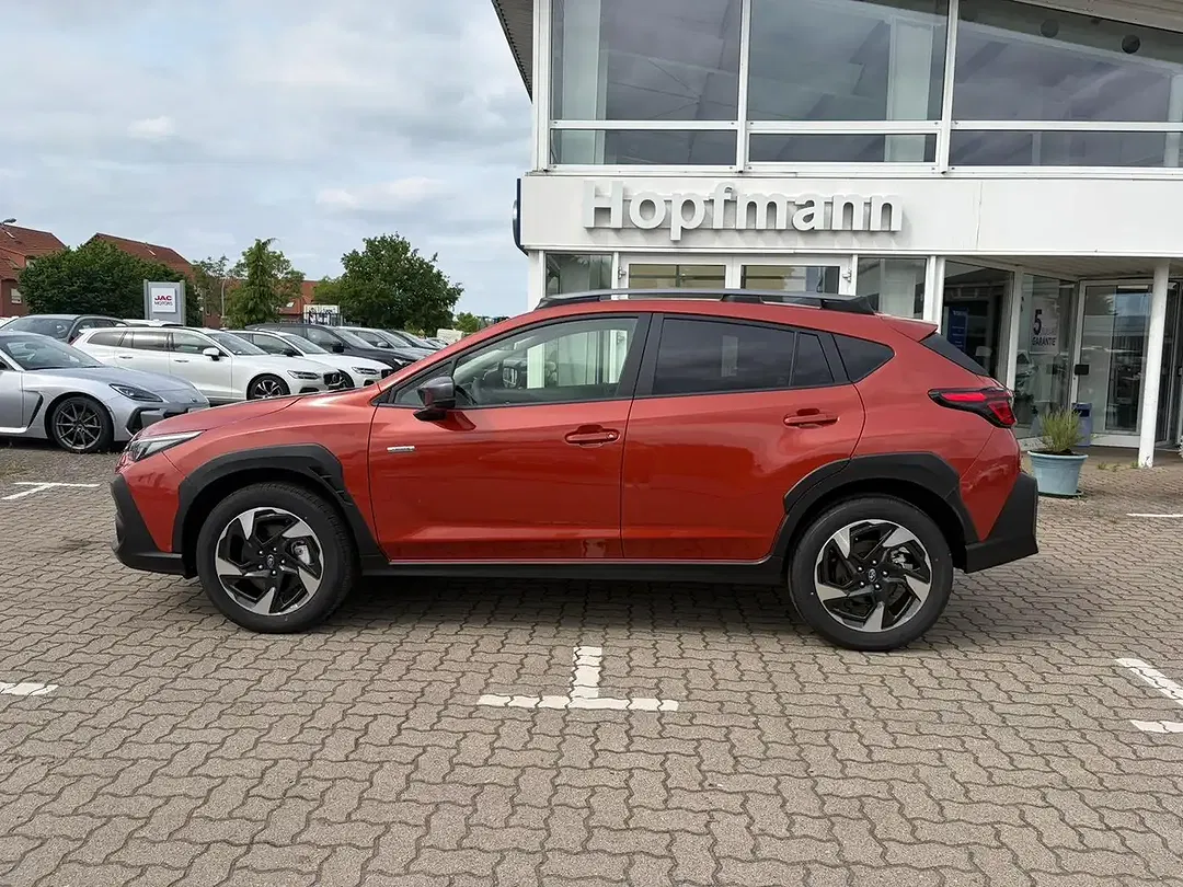 Subaru Crosstrek - Thumbnail 2