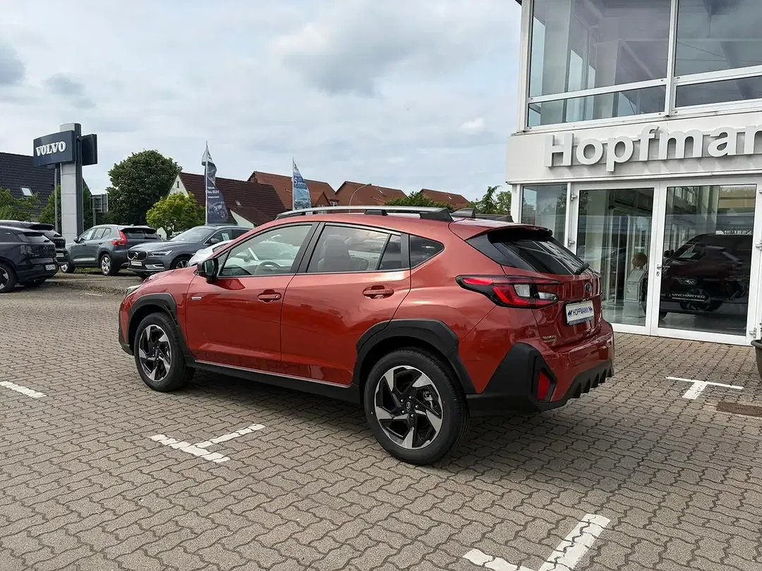 Subaru Crosstrek - Thumbnail 3