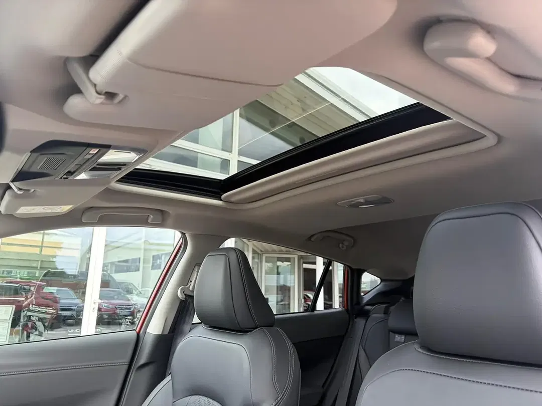 Subaru Crosstrek - Thumbnail 8