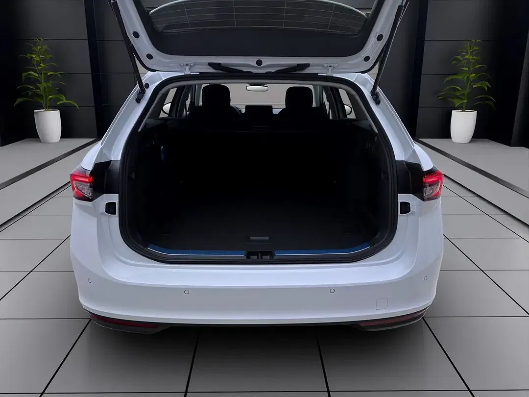 Skoda Superb - Thumbnail 5
