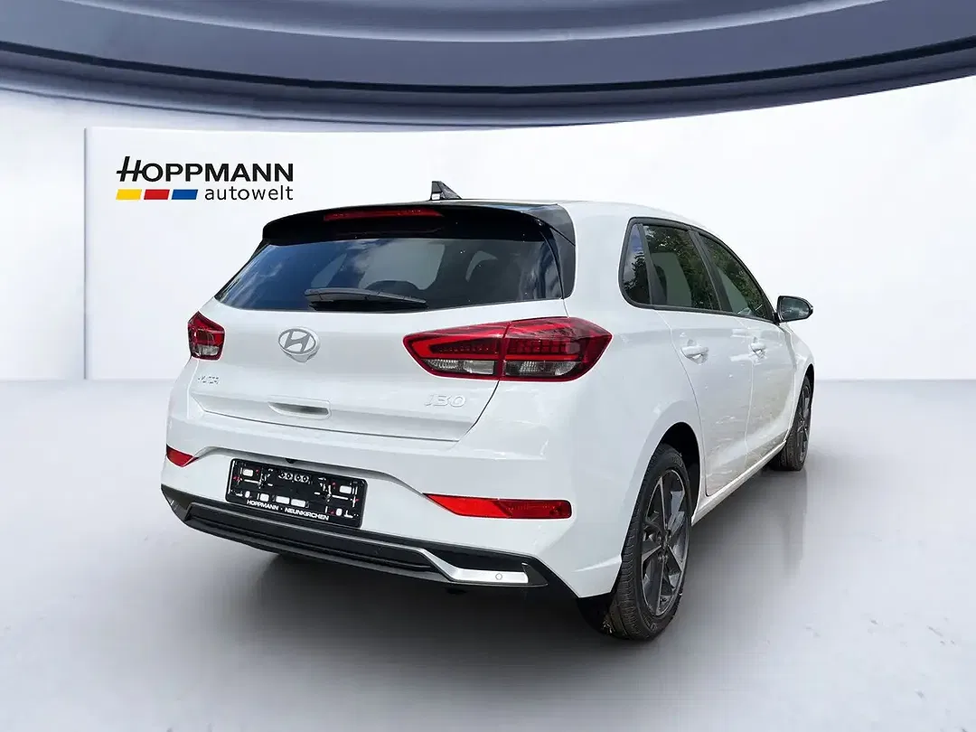 Hyundai i30 - Thumbnail 3