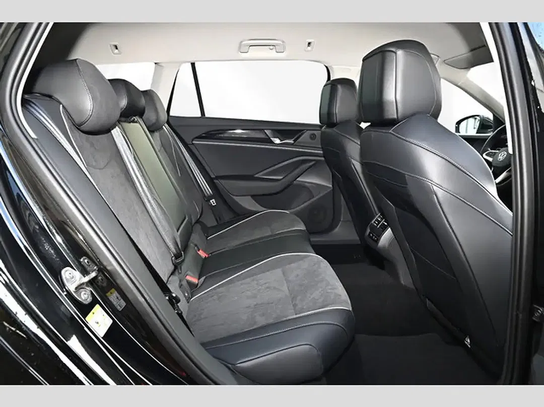Volkswagen Passat Variant - Thumbnail 7
