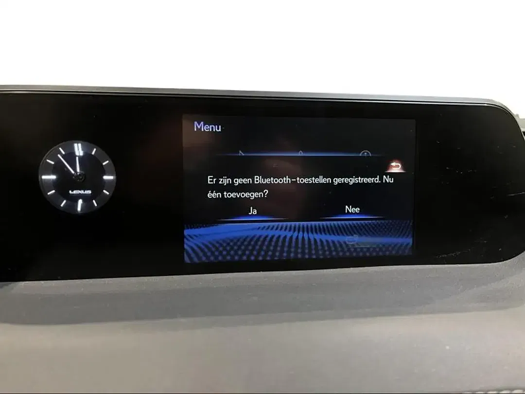 Lexus UX 250h - Thumbnail 32