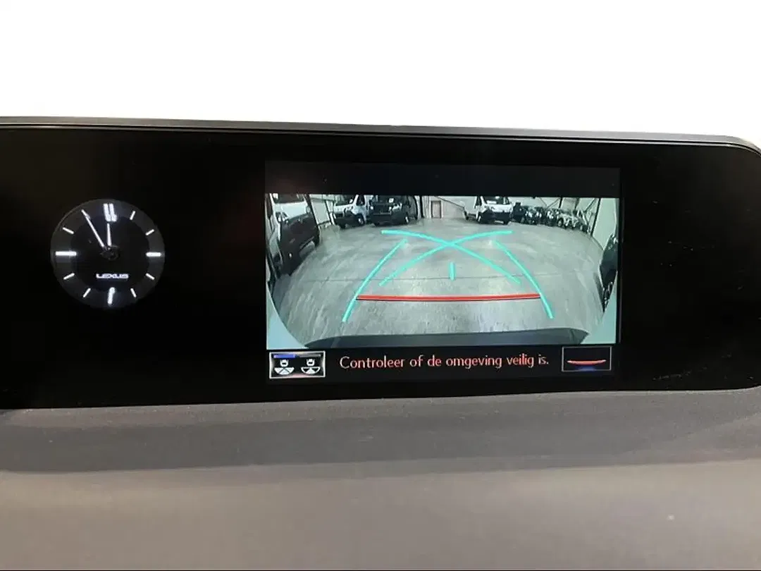 Lexus UX 250h - Thumbnail 35