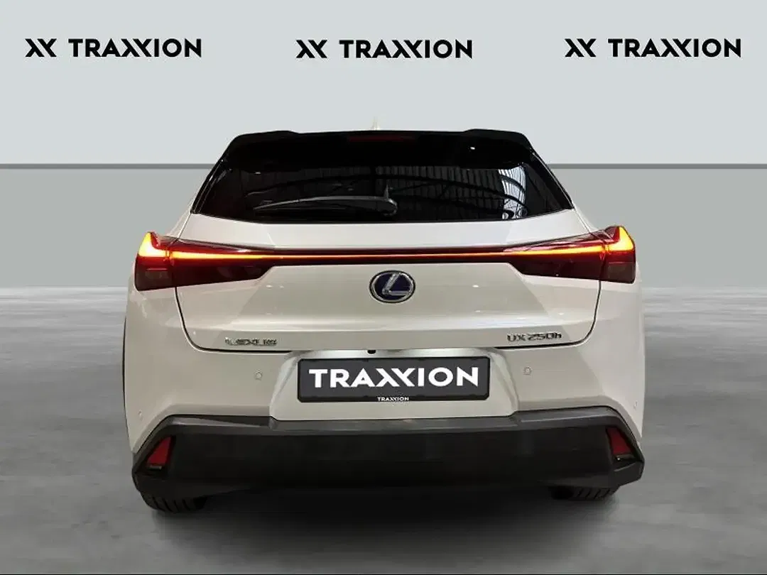 Lexus UX 250h - Thumbnail 5