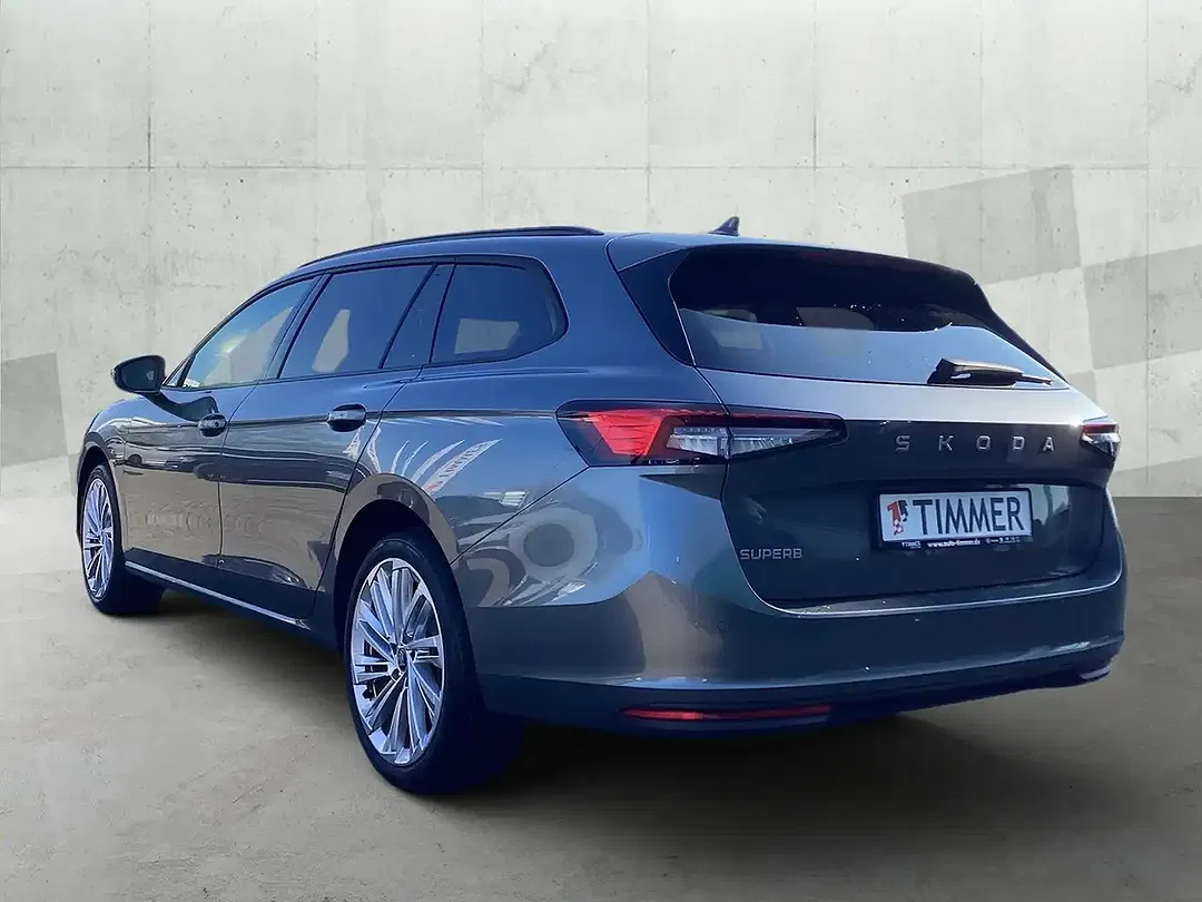 Skoda Superb - Thumbnail 3