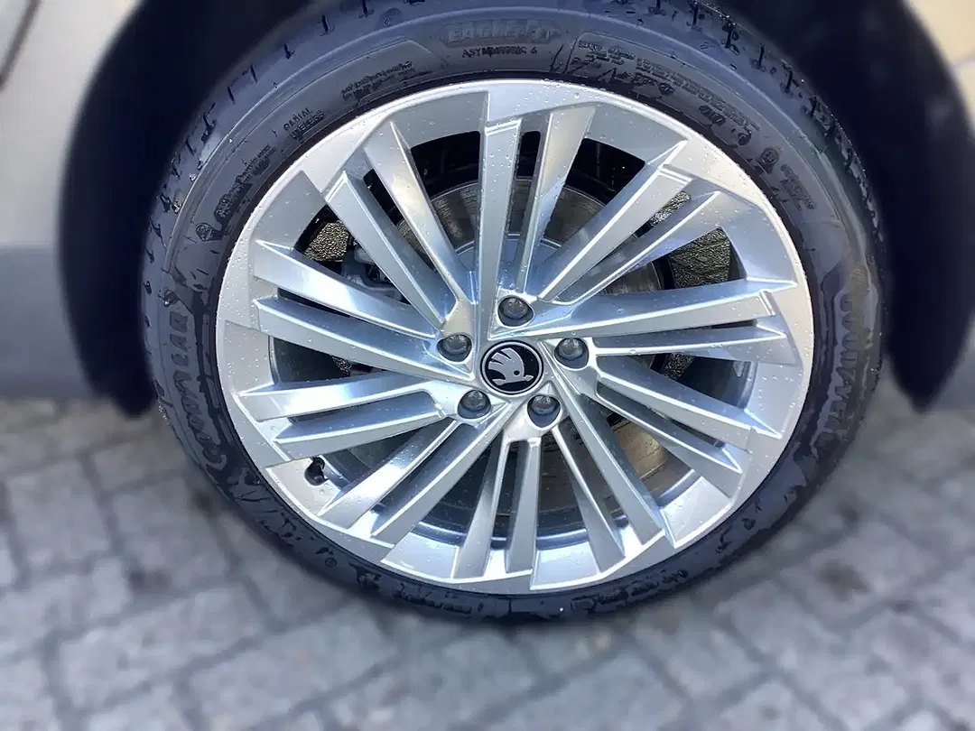 Skoda Superb - Thumbnail 5