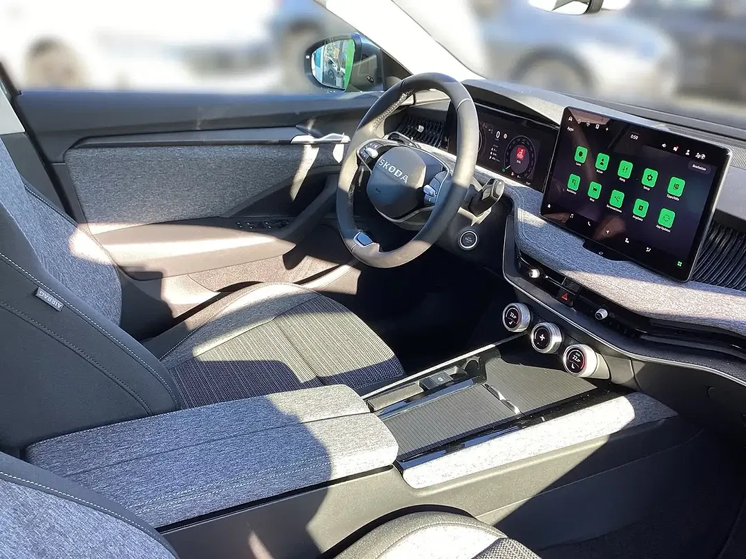 Skoda Superb - Thumbnail 6